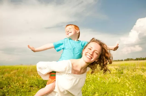 �B(y��ng)������������M���L��Ҫ�ٷ��ˣ����B(y��ng)�к���õķ�����ʲô